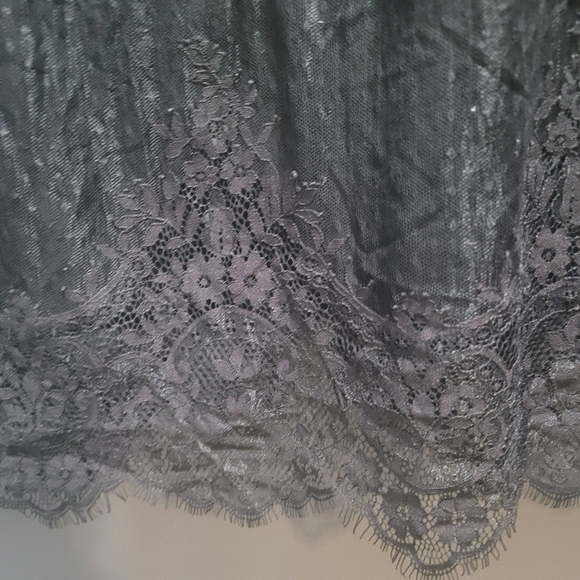 H&M - Lace Dress - Picture 4 of 9